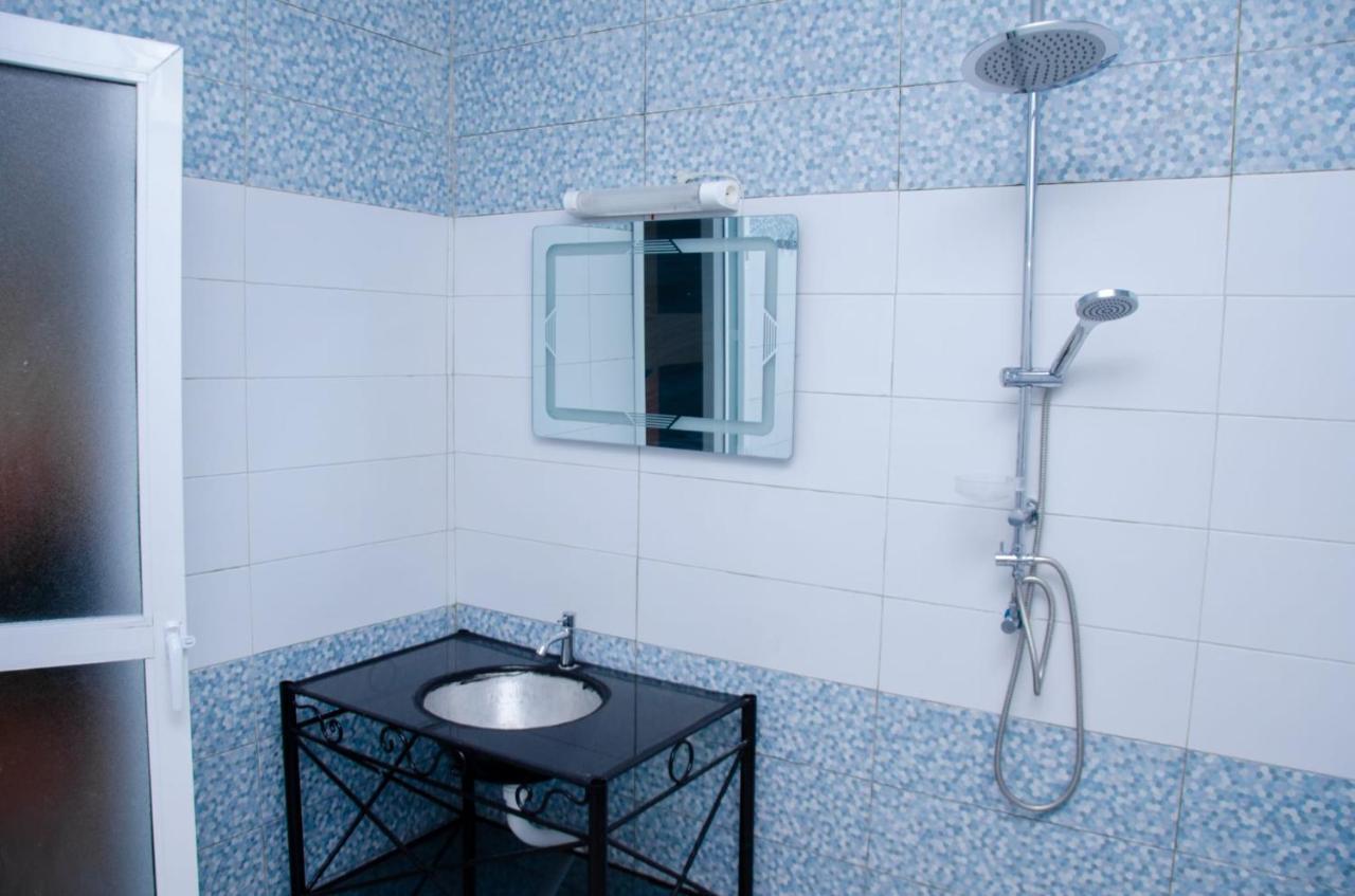 Ker Adja Apartment Ziguinchor Bagian luar foto