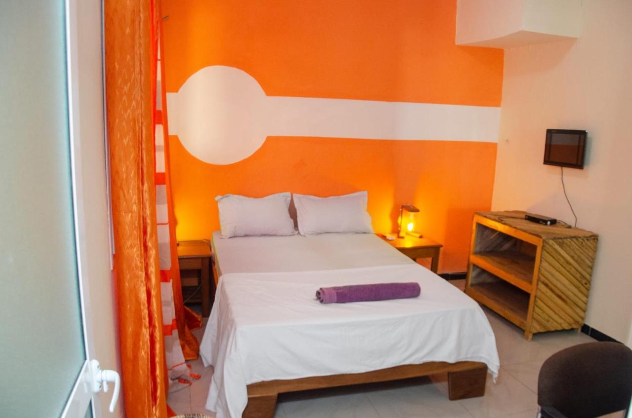 Ker Adja Apartment Ziguinchor Bagian luar foto